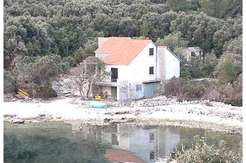 Hrvaška Chata Korčula, Eksterier